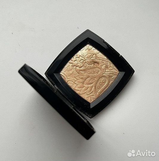 Chanel пудра хайлайтер