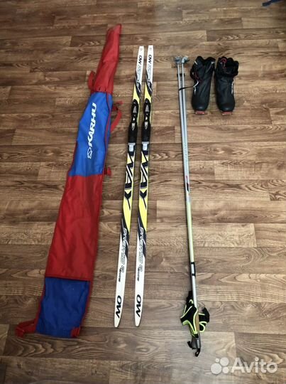 Беговые лыжи (комплект)