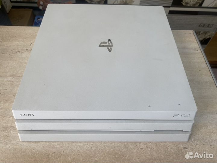 Sony PlayStation 4 Pro 1Tb 6.72 Прошитая + Игры