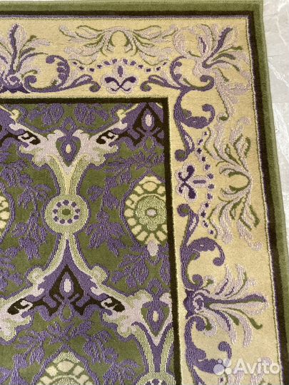 Ковер шерстяной новый