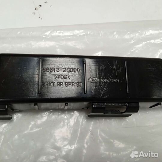 Кронштейн заднего бампера левый hyundai tucson