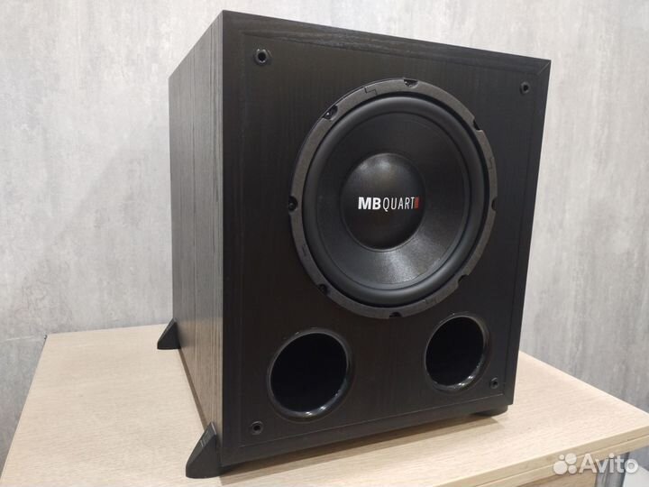 Активный сабвуфер