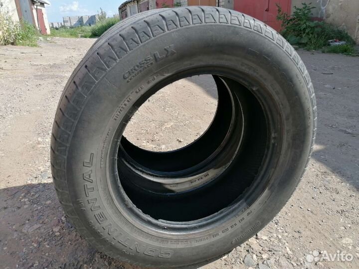 Continental ContiCrossContact LX 215/65 R16