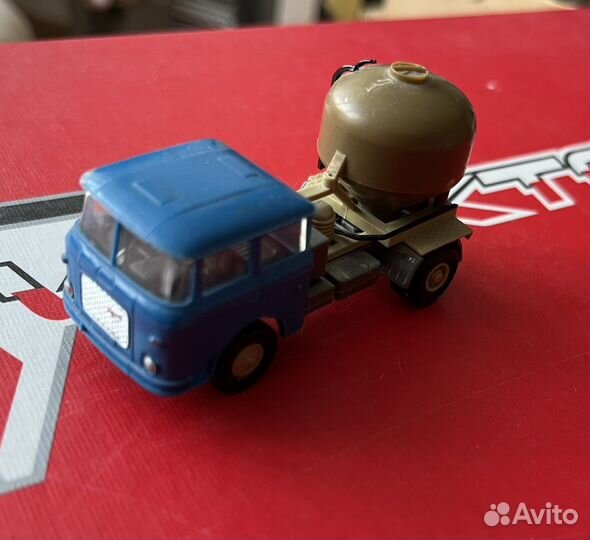 Модель грузовика