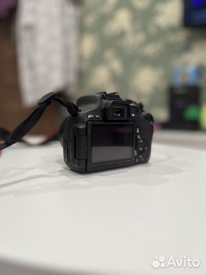 Зеркальный фотоаппарат canon 600d