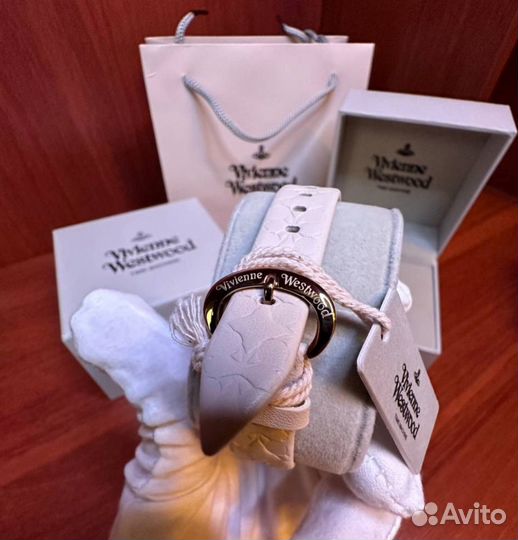 Vivienne westwood часы