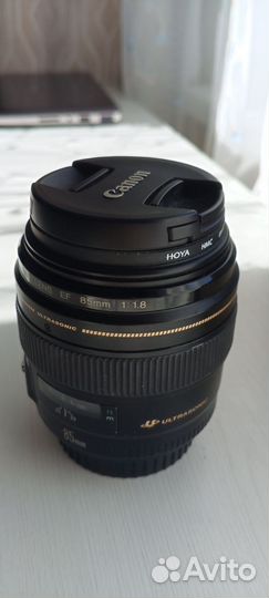 Объектив Canon 85 mm