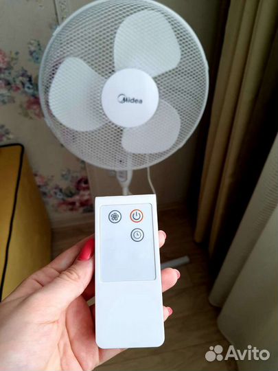 Вентилятор напольный Midea