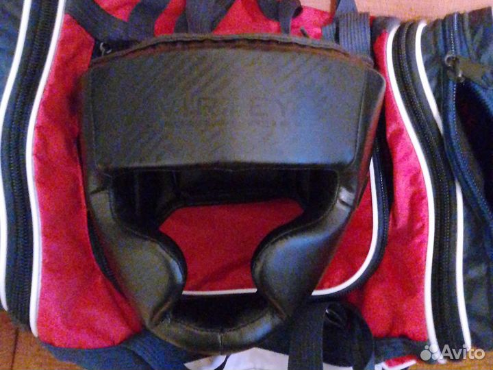 Боксерские перчатки 10 oz clinch