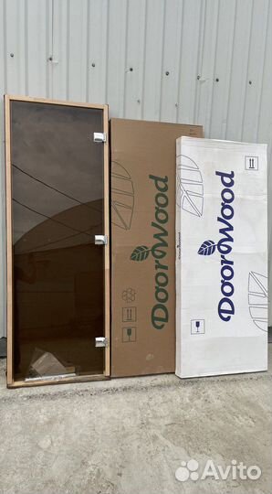 Дверь стеклянная для бани и сауны