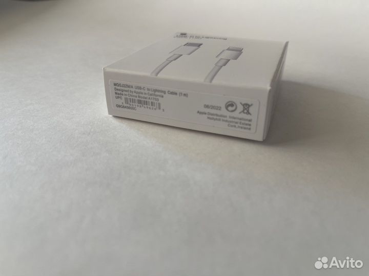 Оригинальный провод на iPhone lightning