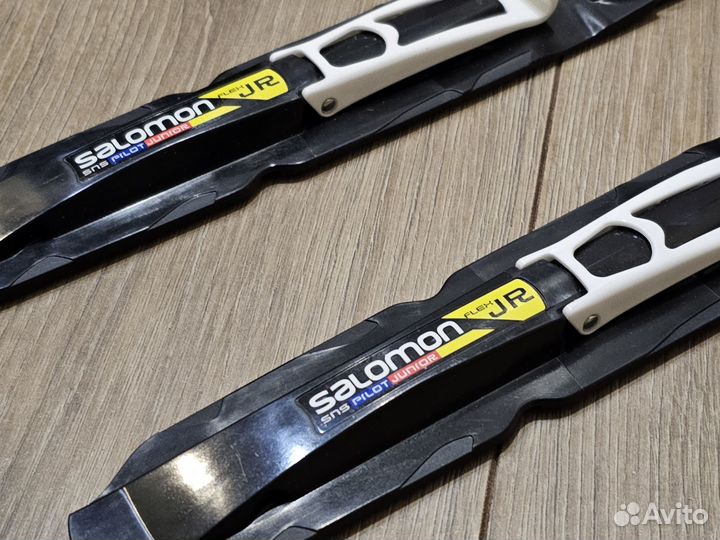 Крепления salomon sns pilot junior новые