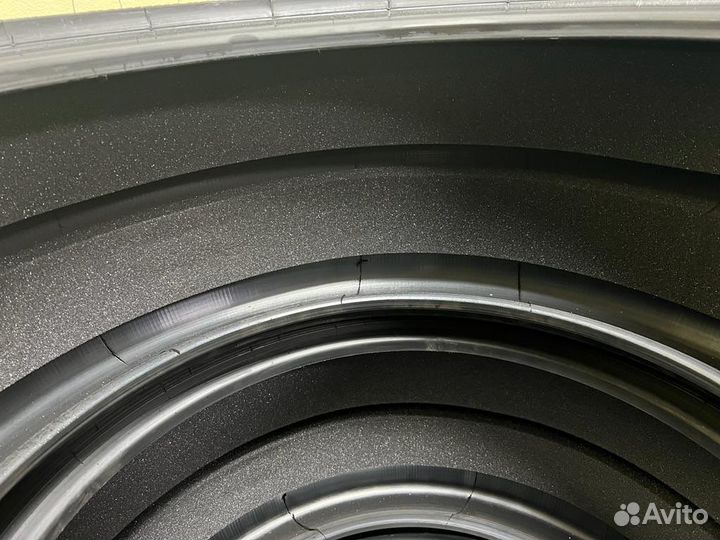 Michelin Pilot Sport 4 275/40 R20 и 315/35 R20 110Y