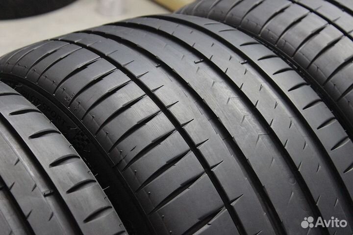 Michelin Pilot Sport 4 SUV 295/40 R21 111Y