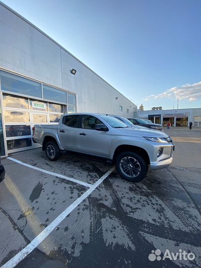 Mitsubishi L200 2.4 AT, 2022