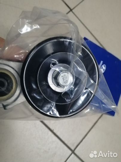 Натяжитель приводного ремня Хендай. Новый. Оригина