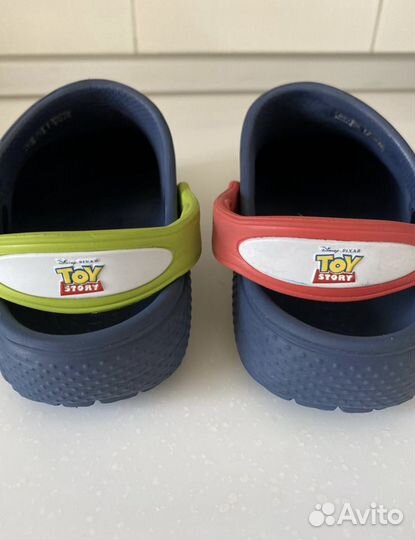 Сандалии crocs