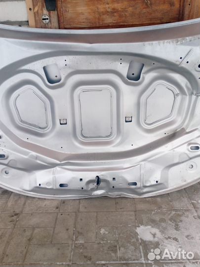 Капот Renault Duster 651000987R