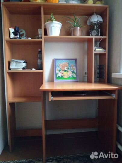 Компьютерный стол