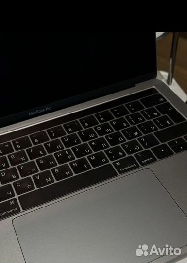 Apple MacBook Pro 13 2019 8/256 TouchBar