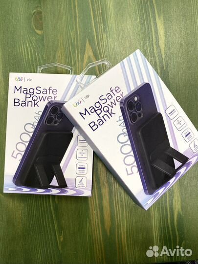 Внешний аккумулятор MagSafe с подставкой 5000 mAh