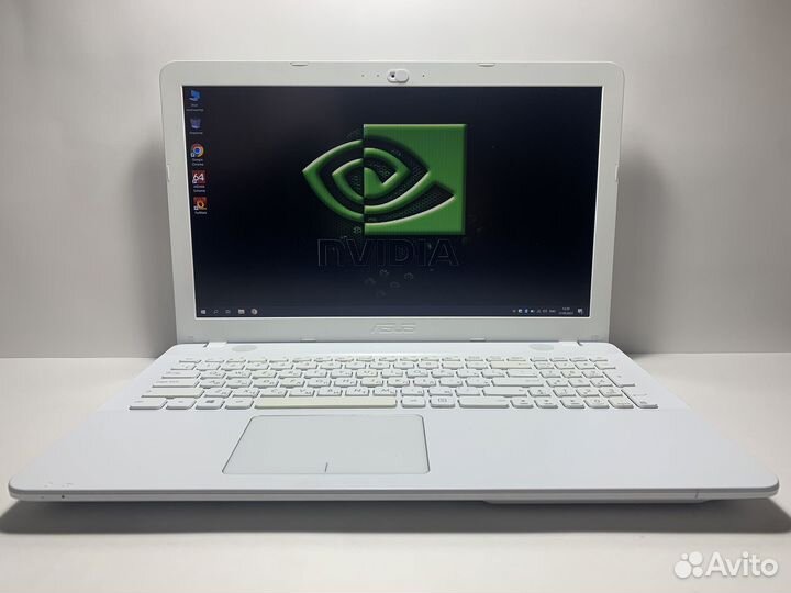 Игровой ноутбук Asus i3/6gb/2видеокарты/ssd512