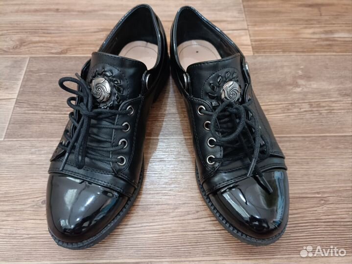 Туфли женские б/у