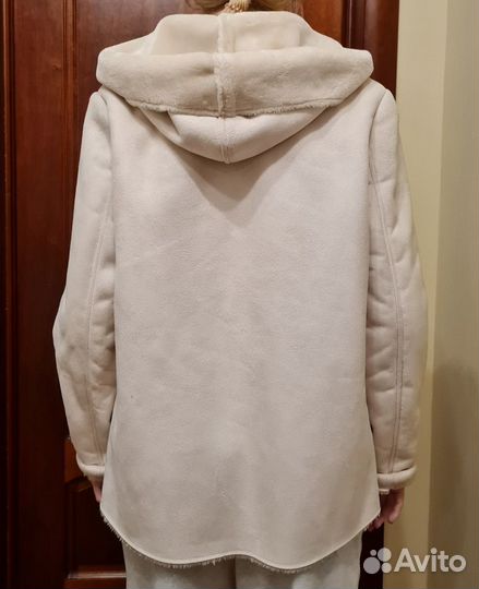 Женская парка Stradivarius