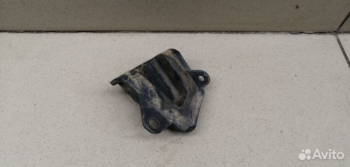 Отбойник крышки багажника Kuga 2008-2012