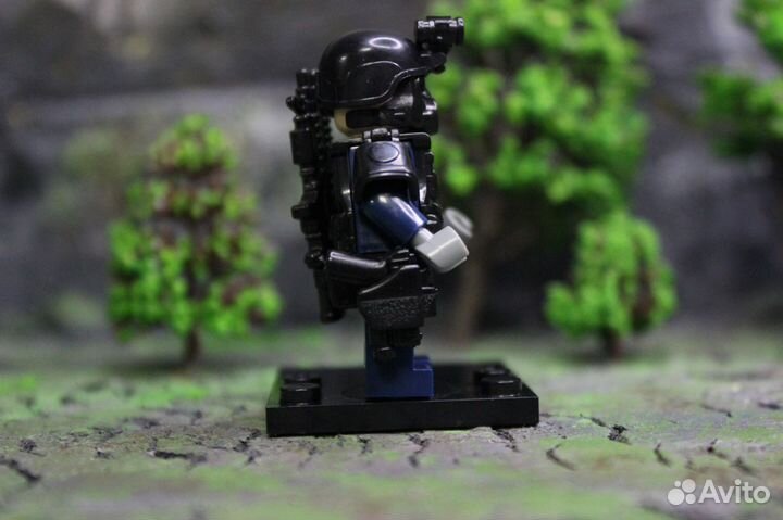 Лего минифигурки (swat) полиция