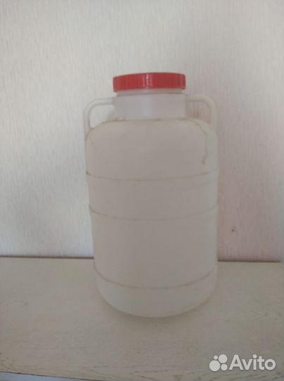 Пэт канистра