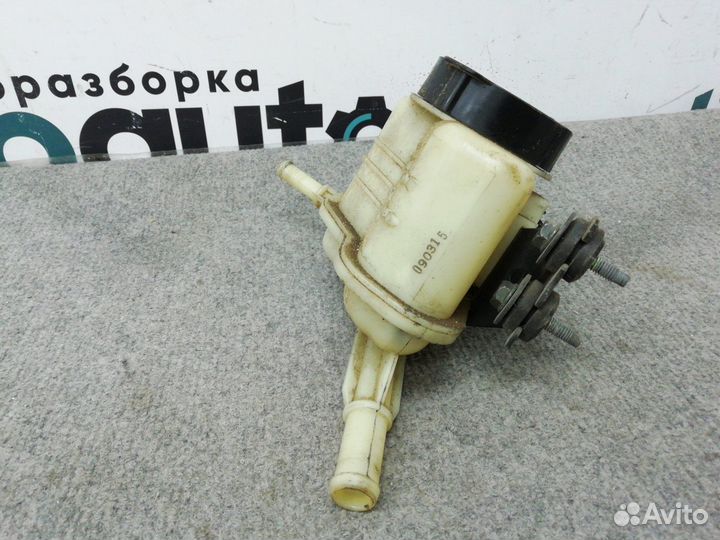 Бачок гидроусилителя 49180-JN00A Nissan