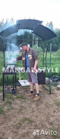 Мангал с крышей