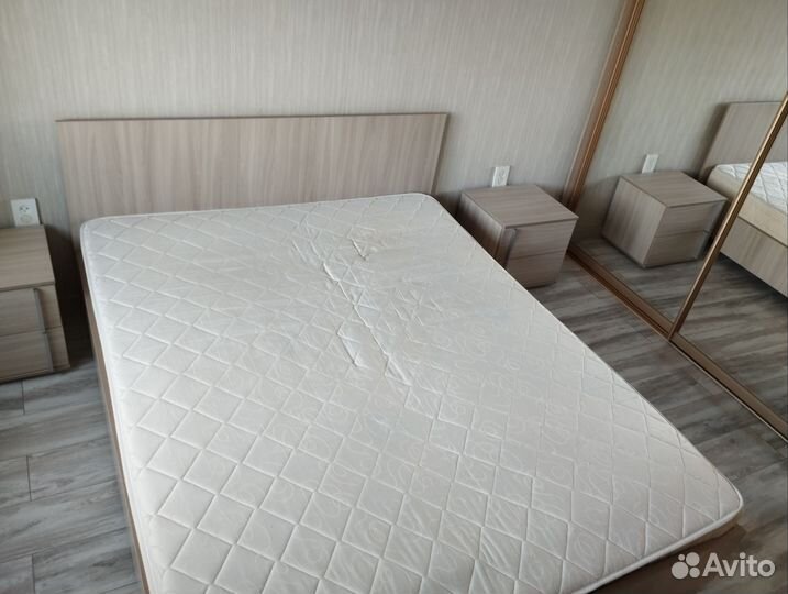 Кровать двухспальная 160 200