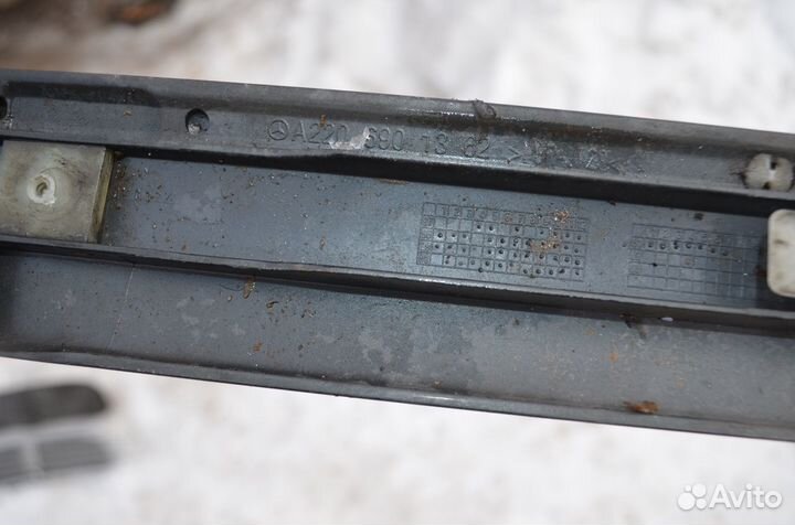 Молдинг двери задней левой Mercedes W220