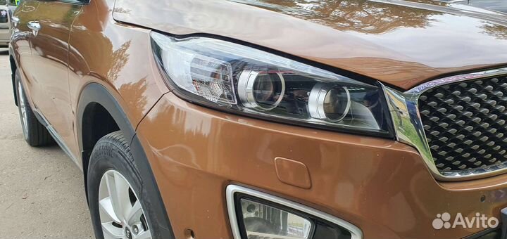 Правая фара Kia Sorento Prime