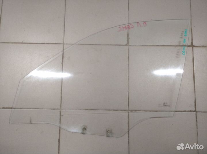 Стекло двери передней левой Zaz Sens