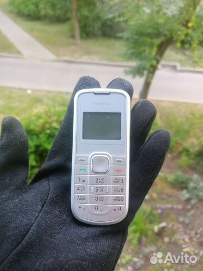 Nokia 1202