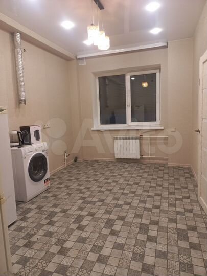 2-к. квартира, 70 м², 1/2 эт.