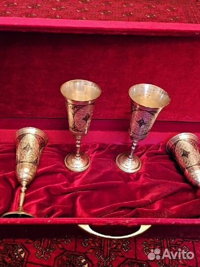 Бокалы для вина