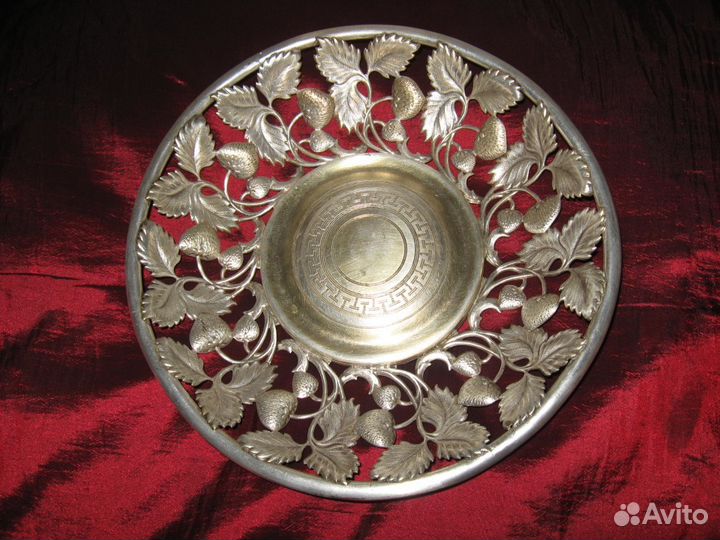 Антикварная ваза фраже земляника