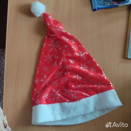 Шапка новогодняя