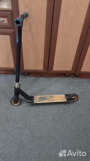 Трюковой самокат