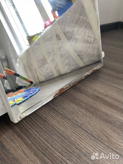 Полочка для ванной с зеркалом