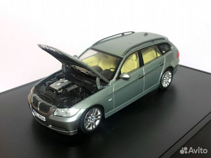 Модель Minichamps 1/43 BMW 3er Touring (E91)
