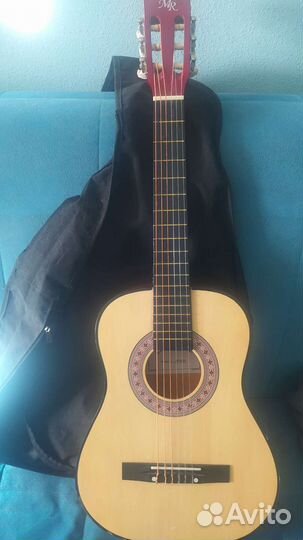 Классическая гитара 1/2