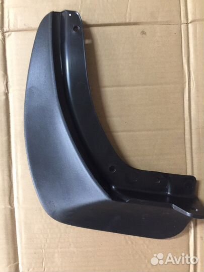 Брызговик З.Л. Шкода Карок (оригинал)