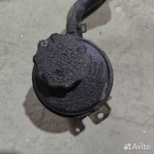 Бачок гидроусилителя Hyundai Elantra 2008