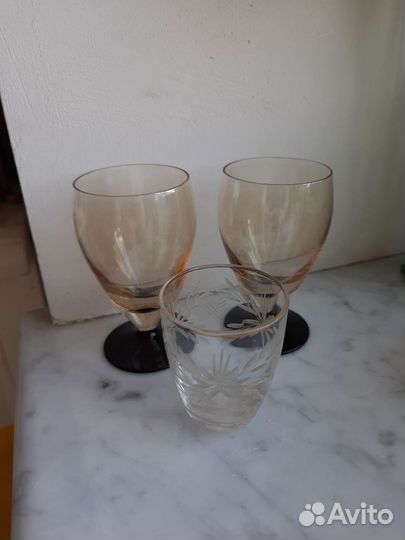 Рюмки.бокалы фужеры стекло цветное СССР поднос