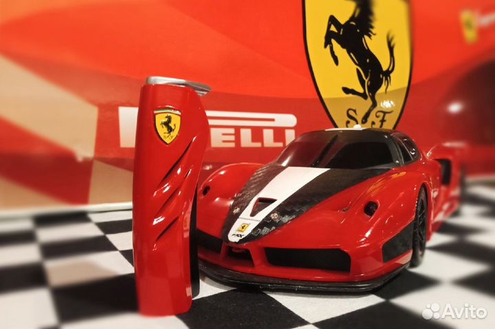 Сувенирная зажигалка Scuderia Ferrari
